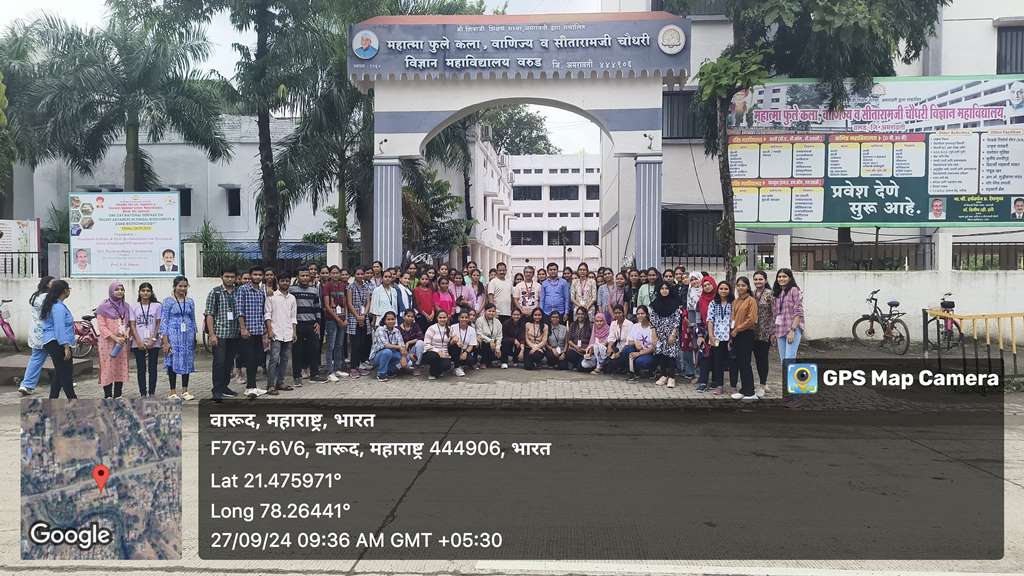 Group Photo At Mahatma Phule College, Warud