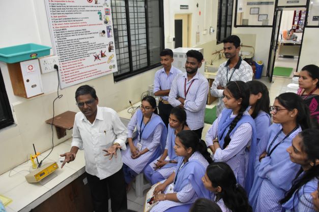 Mr. Sudhakar Wankhade instrumentation experts provided the hands-on training regarding instruments 