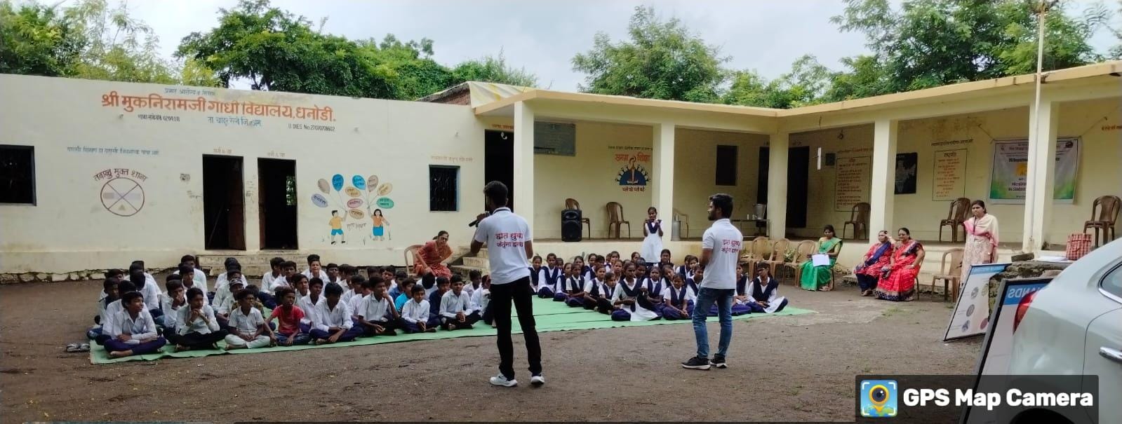 Streetplay showcasing importance of hand hygine