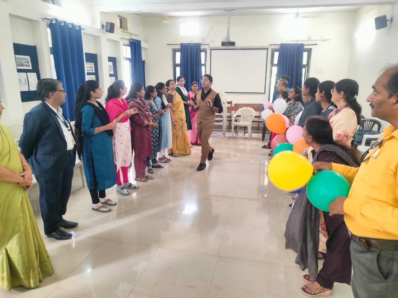 Dr. Suraj Bhagat conducting session