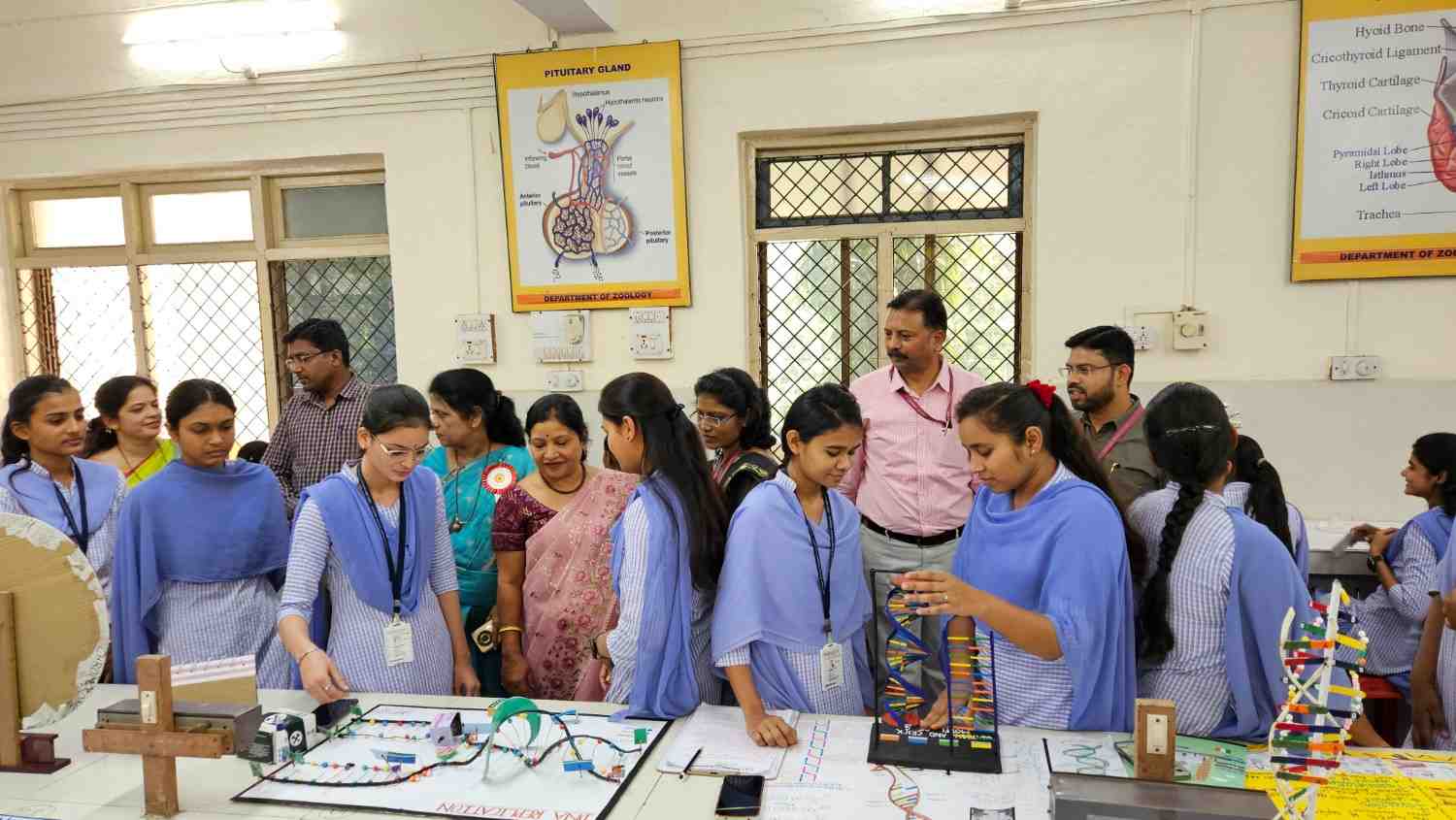 Invited guest & judges examine the models of mini projects